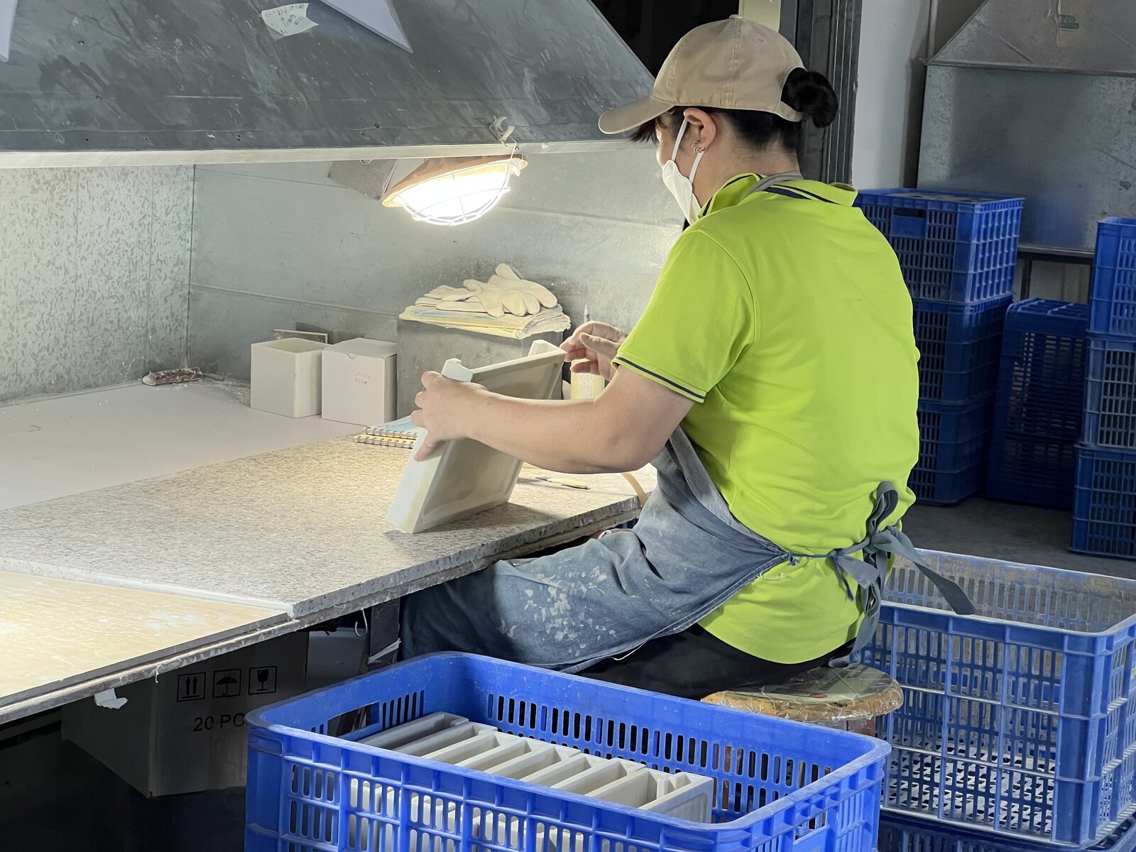 Factory Sanding at JY Craft factory