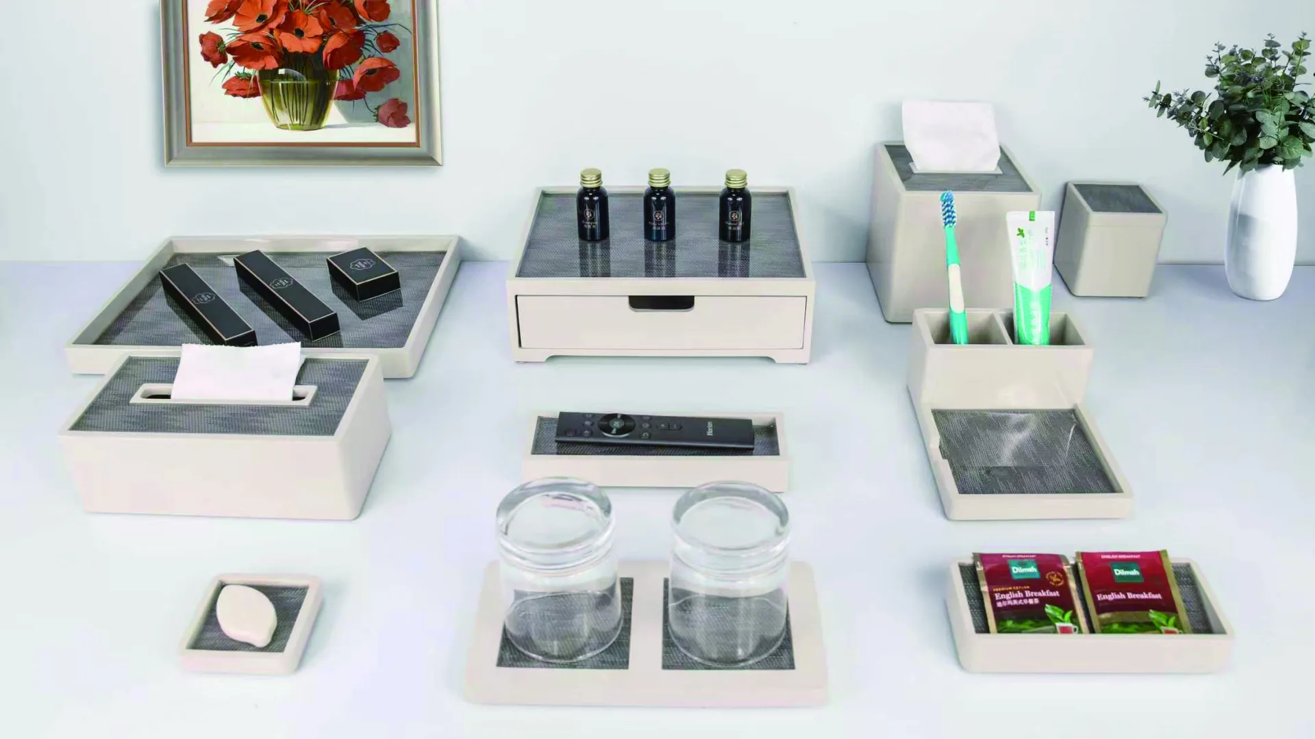 YTX-2609 hotel amenity set with soap dish, memo pad, consumables box